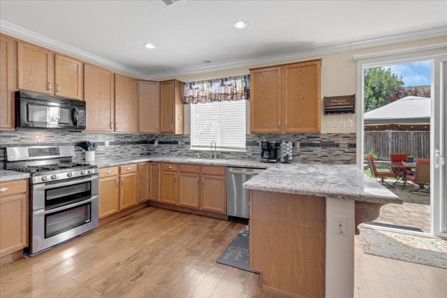 1751 Brighton Drive, Hollister CA: https://media.crmls.org/mediaz/97213fe9-e80e-417f-8e10-dc23a25a9e99.jpg