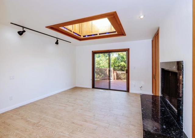120 Alamo Avenue, Santa Cruz CA: https://media.crmls.org/mediaz/9721ec25-2f93-477b-8de7-df99455b0ae6.jpg