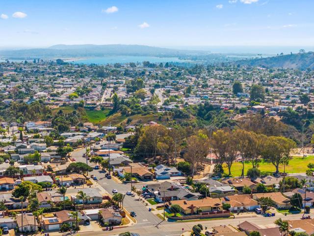 Detail Gallery Image 48 of 52 For 4984 Gaylord Dr, San Diego,  CA 92117 - 3 Beds | 2 Baths