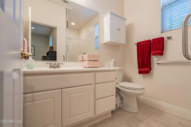 4260 Crabapple Court, Moorpark CA: https://media.crmls.org/mediaz/97234900-b495-492e-ab42-5e35609a510d.jpg