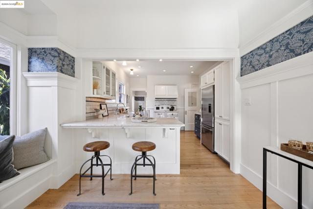 3936 Elston Ave., Oakland CA: https://media.crmls.org/mediaz/97235521-3ca6-4a61-a26b-df06f15896e4.jpg