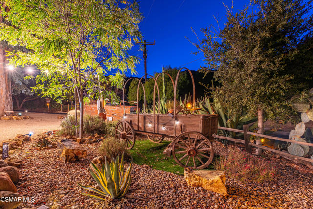 356 E Carlisle Road, Thousand Oaks CA: https://media.crmls.org/mediaz/9723e4d3-cc71-476e-93da-f6e5fd591af9.jpg