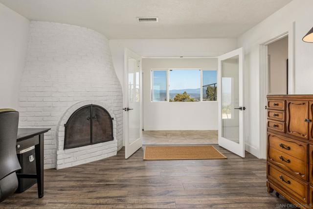 16641 Eagles Crest Rd, Ramona CA: https://media.crmls.org/mediaz/97244966-5b86-4895-a7bb-01db76383deb.jpg