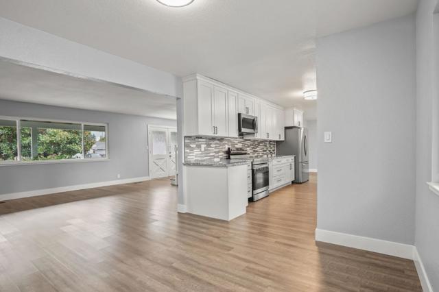 2510 Redwood Road, Napa CA: https://media.crmls.org/mediaz/97244b63-2696-4539-97ff-a388c2ee68f7.jpg