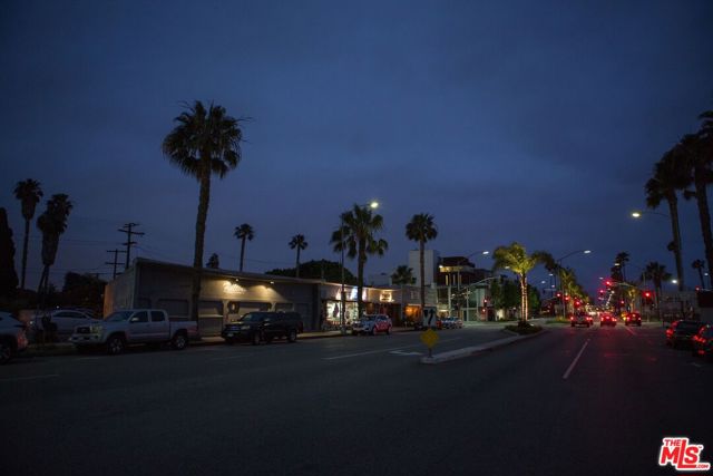 11018 Washington Boulevard photo 5