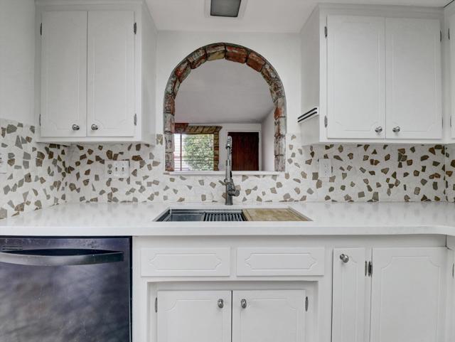 9980 Hoylake Road, Desert Hot Springs CA: https://media.crmls.org/mediaz/9724b89b-2270-45b3-95c3-0d743f909082.jpg