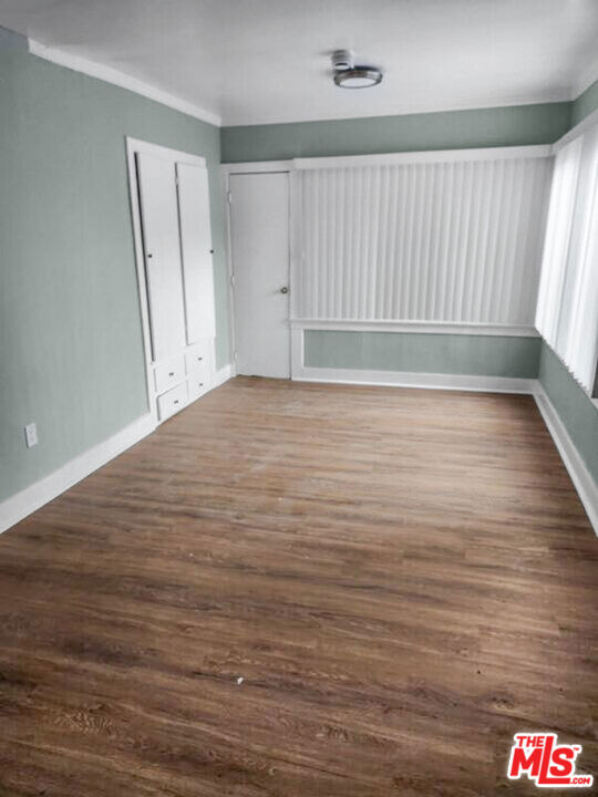 2074 W 54th Street, Los Angeles CA: https://media.crmls.org/mediaz/97259d0e-fc0c-4981-9f2c-ae069447a87b.jpg