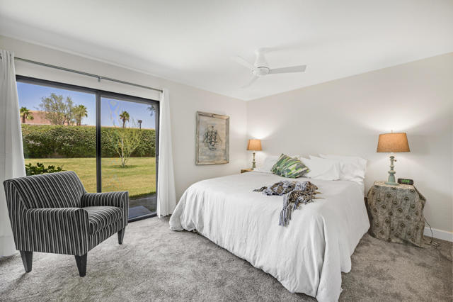 2006 E Sandalwood Drive, Palm Springs CA: https://media.crmls.org/mediaz/9725adea-a6df-4ef4-ad93-1a2efb081ede.jpg