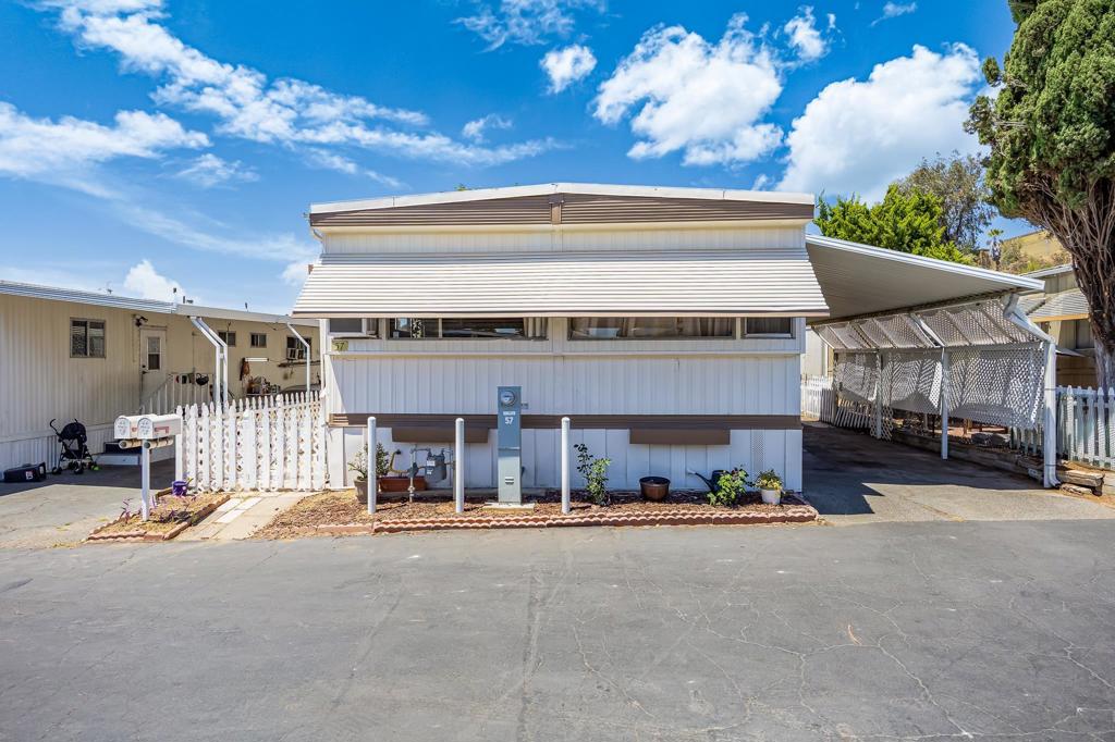 MLS #250033078SD image #17