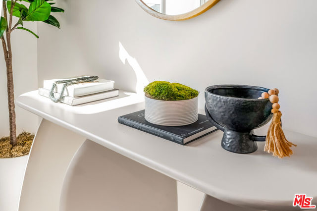 5832 David Avenue, Culver City CA: https://media.crmls.org/mediaz/9726dc33-1149-40d7-b1e6-f61dbfa17d89.jpg