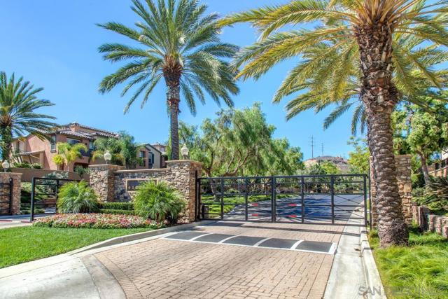 Image 45 of 54 For 2756 Bellezza Dr.