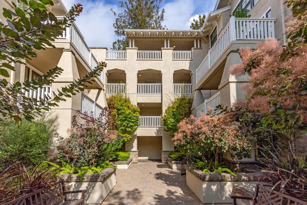 315 Homer Avenue #105