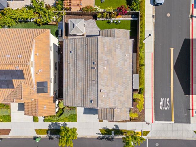 39806 Tomcod Street, Newark CA: https://media.crmls.org/mediaz/9727450e-c3b4-43e6-9f22-ebb3e4a5b5b6.jpg