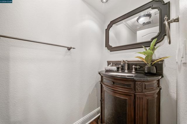 Image 33 of 60 For 812 Beaver Creek Ct