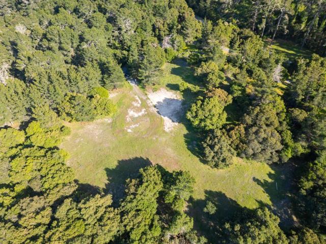 23 Tehama (Homesite 40), Carmel CA: https://media.crmls.org/mediaz/9728c15a-ddca-4607-ac58-be998d2a724f.jpg