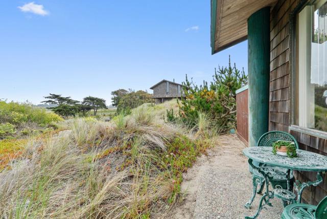 66 Avocet Circle, Watsonville CA: https://media.crmls.org/mediaz/972a4858-408c-4d23-a777-87201f650757.jpg