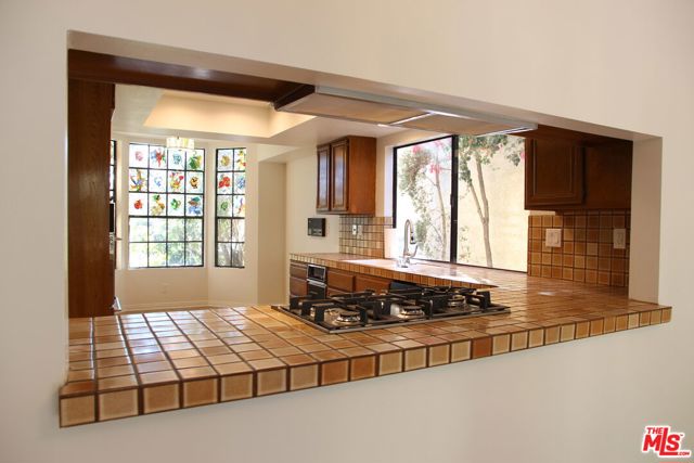 10827 MARIETTA Avenue, Culver City CA: https://media.crmls.org/mediaz/972b5f52-2ab5-4d80-8615-0ec1b456d1d2.jpg
