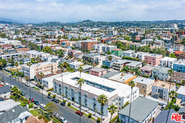 130 N Alexandria Avenue, Los Angeles CA: https://media.crmls.org/mediaz/972b6de8-80ec-44a9-9a7a-da5c6a431b0a.jpg