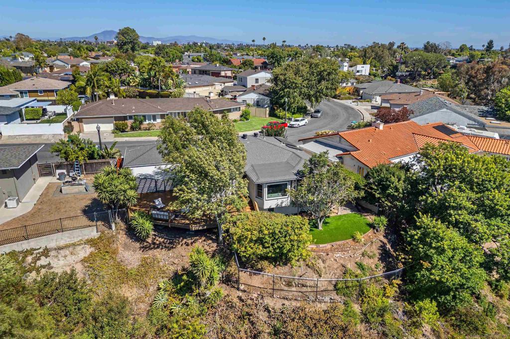 4719 Caroline Dr - photo 4