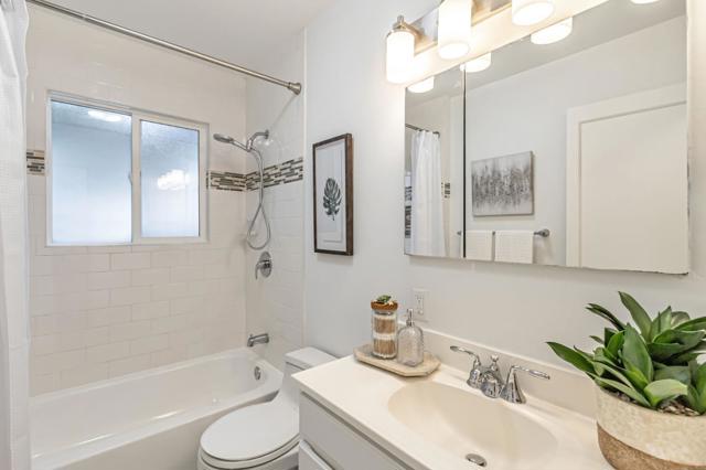 928 Peggy Lane, Menlo Park CA: https://media.crmls.org/mediaz/972c0ac7-cb01-4420-805c-9c9f7a9800f0.jpg