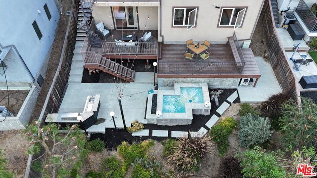 2068 Cerro Gordo Street, Los Angeles CA: https://media.crmls.org/mediaz/972e69ba-7bf7-4672-83a1-8a35806e97d9.jpg