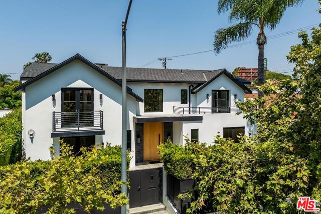 6115 W 6th Street, Los Angeles CA: https://media.crmls.org/mediaz/972ff7c0-f62d-4358-a4a1-0176249bd96f.jpg