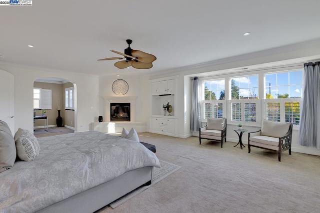 1037 Sunset Creek Ln, Pleasanton CA: https://media.crmls.org/mediaz/97307f82-b0d1-4d01-907e-939df90f327b.jpg