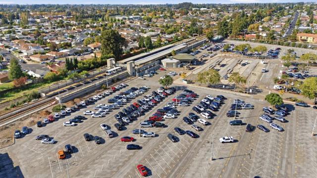 490 Trace Lane, Hayward CA: https://media.crmls.org/mediaz/97309e20-46cf-4602-98be-36abe0fbfa61.jpg