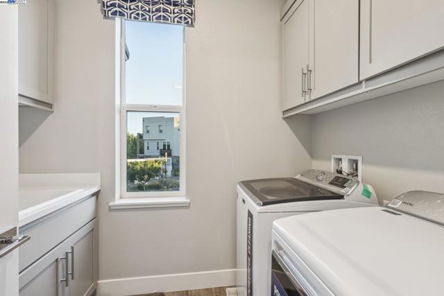 5789 Nugget Way, Dublin CA: https://media.crmls.org/mediaz/9730b992-4ac2-469b-96a8-769b1d252a1a.jpg