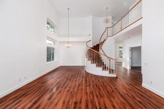 Detail Gallery Image 10 of 55 For 11605 Windcrest Ln, San Diego,  CA 92128 - 4 Beds | 3 Baths