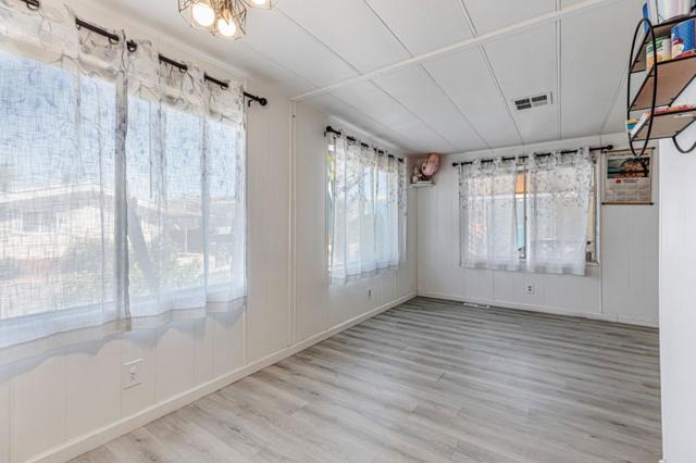 200 Burnett Avenue, Morgan Hill CA: https://media.crmls.org/mediaz/97319393-20ce-498c-9db4-8a16bb851fd3.jpg
