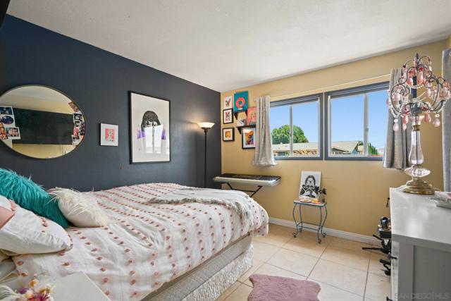 9530 Galston Drive, Santee CA: https://media.crmls.org/mediaz/9731a4b9-2eee-4f5d-a214-cc64618008d1.jpg