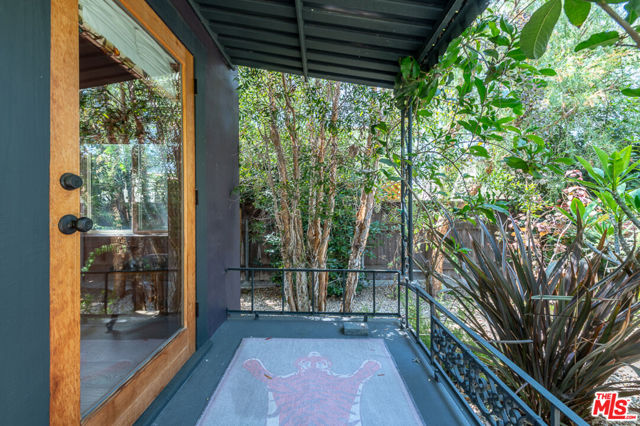 1207 Poinsettia Drive, West Hollywood CA: https://media.crmls.org/mediaz/9731b6c8-b874-4b54-bf24-31c8f45c8da8.jpg