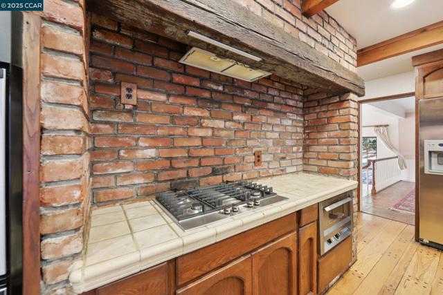 58 Saint Andrews Ln, Alamo CA: https://media.crmls.org/mediaz/97328680-58d8-47eb-89a7-cd11d708bd55.jpg