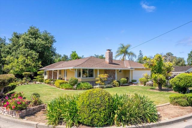 18654 Aspesi Drive, Saratoga CA: https://media.crmls.org/mediaz/97328939-378d-457e-b4ff-636d442a2ef8.jpg
