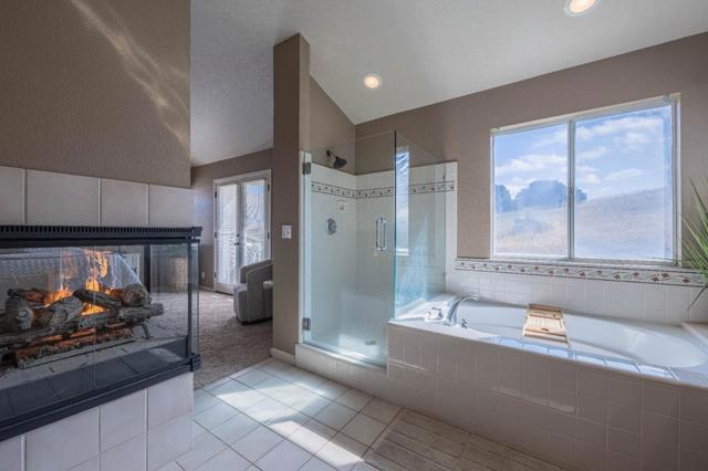 27320 Bavella Way, Salinas CA: https://media.crmls.org/mediaz/97335b9a-d063-4c68-97ea-47aff8ad6615.jpg