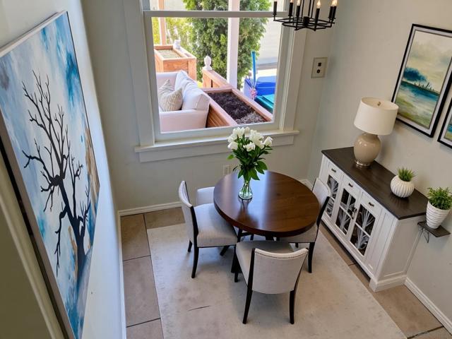 4860 Marlborough Drive, San Diego CA: https://media.crmls.org/mediaz/9734e5ce-9aeb-4ac4-959b-631022ef3d43.jpg