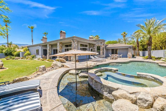 28 Clancy Lane S Lane, Rancho Mirage CA: https://media.crmls.org/mediaz/9738885e-3b14-4ad7-b578-88e7564ffe29.jpg