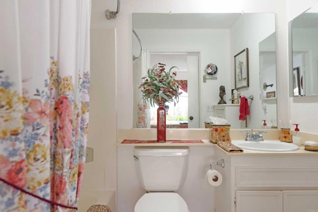 Detail Gallery Image 10 of 21 For 1644 Forestdale Dr, Encinitas,  CA 92024 - 3 Beds | 2 Baths