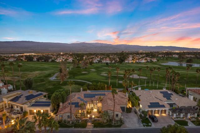 352 Crest Lake Drive, Palm Desert CA: https://media.crmls.org/mediaz/973a4757-ccf3-406a-b7f5-115f5c74f82c.jpg