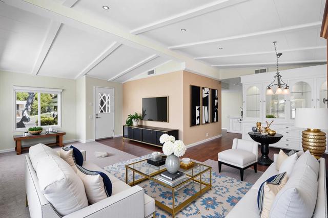 3439 Don Lorenzo Drive, Carlsbad CA: https://media.crmls.org/mediaz/973a9106-233c-44e0-81af-ad7f2e37e6ee.jpg