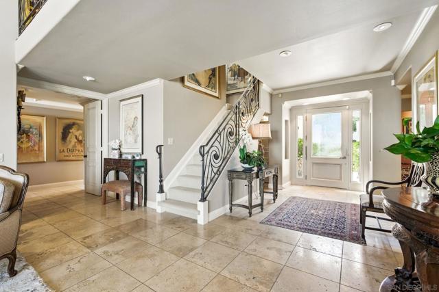 2885 Caminito Merion, La Jolla CA: https://media.crmls.org/mediaz/973bb09b-cd67-4fa1-898e-e904ddc42568.jpg