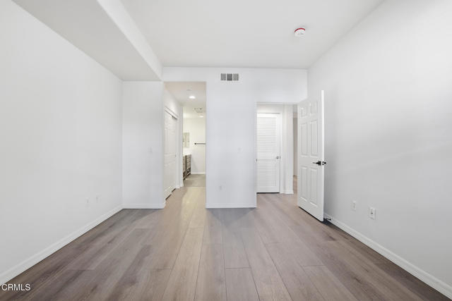 Detail Gallery Image 7 of 29 For 259 Riverdale Ct #241,  Camarillo,  CA 93012 - 2 Beds | 2 Baths