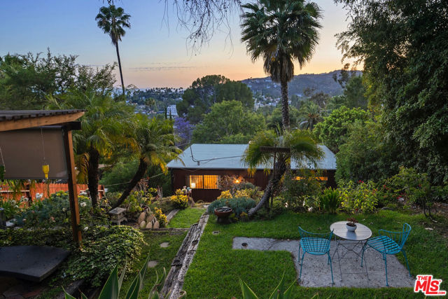 2174 Alcyona Drive, Los Angeles CA: https://media.crmls.org/mediaz/973bf1e9-c9b3-4228-bf4a-8642d07ab5cf.jpg