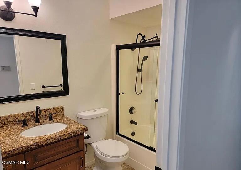 https://media.crmls.org/mediaz/973c60d1-8029-4577-93c1-0c614795963f.jpg?preset=X-Large