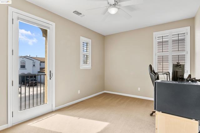 5282 Fern Ridge Cir, Discovery Bay CA: https://media.crmls.org/mediaz/973cfad0-42f0-4908-9e6e-e5c6cb85ee2d.jpg