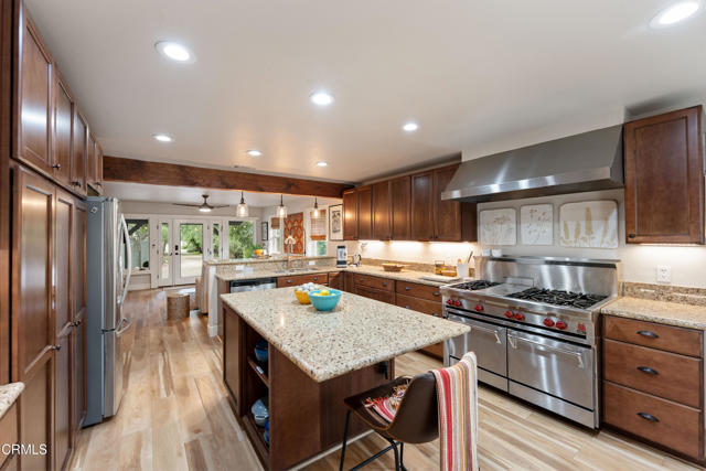 Detail Gallery Image 9 of 62 For 813 Santa Ana Bld, Oak View,  CA 93022 - 3 Beds | 2 Baths