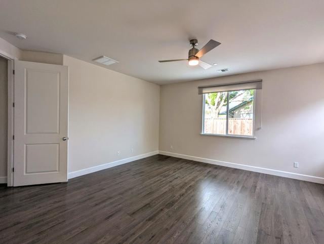 721 Segovia Drive, Hollister CA: https://media.crmls.org/mediaz/973d7503-a2f8-4162-bfd3-914c6dfb2db6.jpg