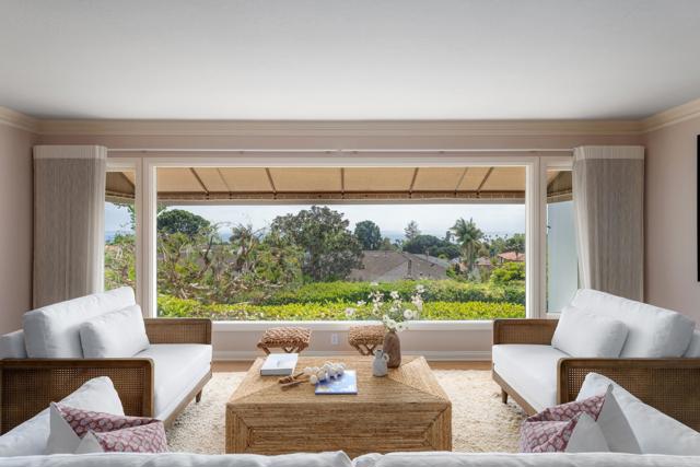 6018 Folsom Drive, La Jolla CA: https://media.crmls.org/mediaz/973edfc8-1904-4e98-82d4-4cc01d08521c.jpg