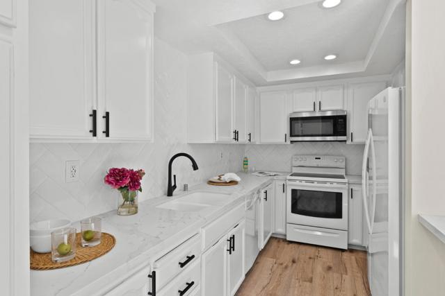 15072 Yosemite Way, Morgan Hill CA: https://media.crmls.org/mediaz/973eebfa-9a20-4313-8865-3840834d052e.jpg